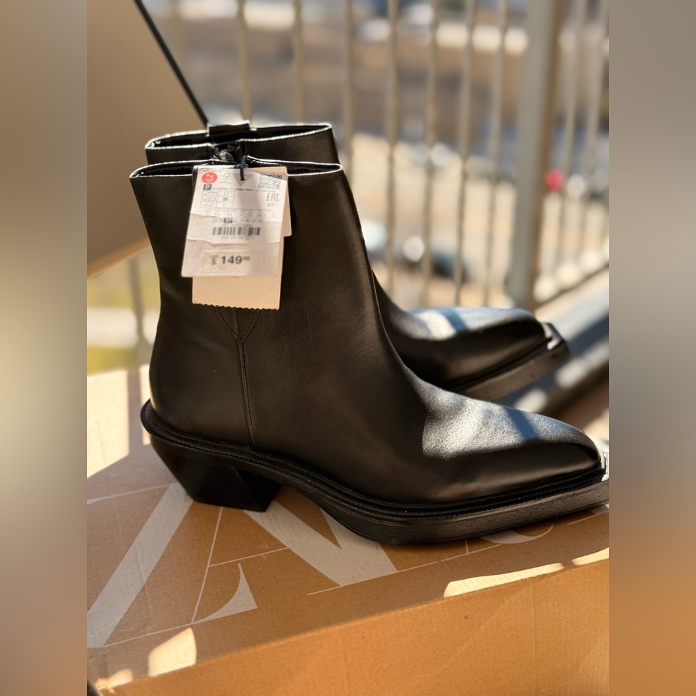 ✨ ZARA Black Leather Cowboy Ankle Boots – Size 37 / US 6.5 – NEW - Picture 7 of 12